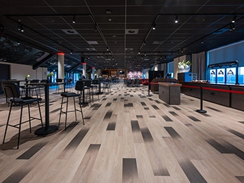 Allura Dryback_63534 light timber gradient_AFAS stadium